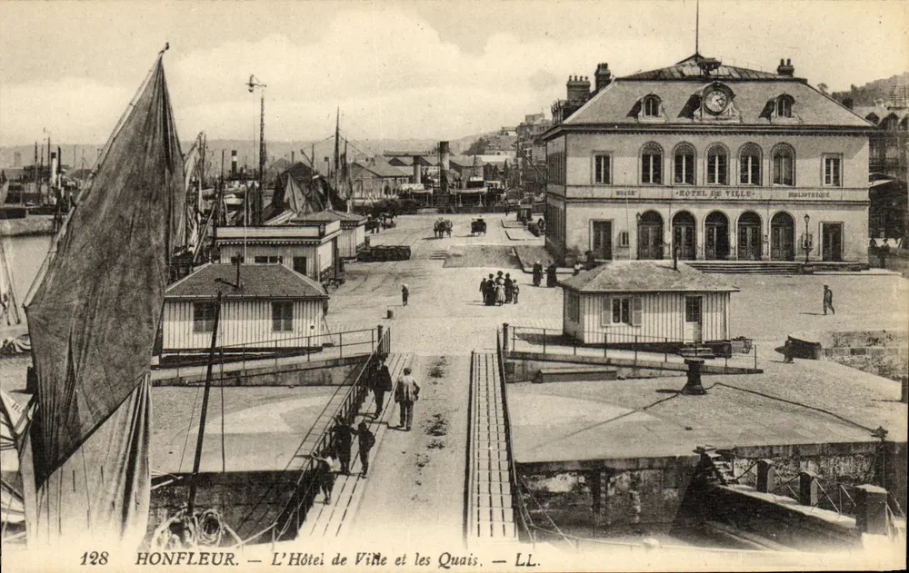 Honfleur — Das Rathaus und die Kai — LL. — N° 128 - Vorderseite