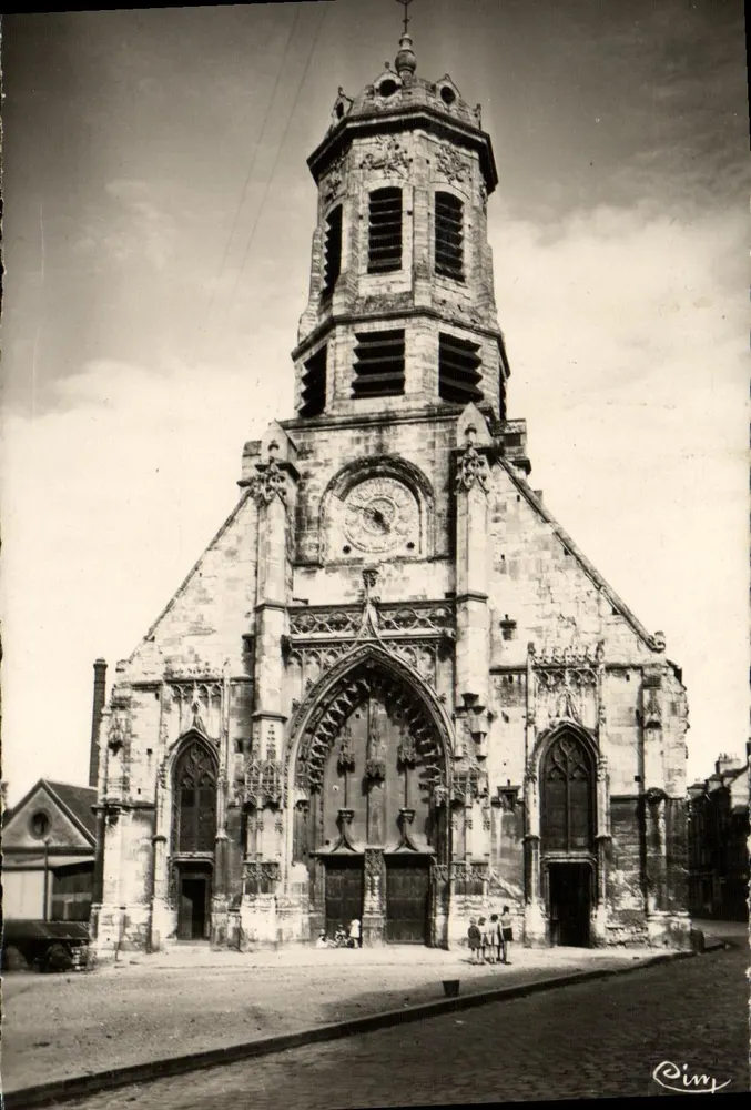 Honfleur (Calvados) — A Igreja de São Leão — Foto Léon Maccon - Frente