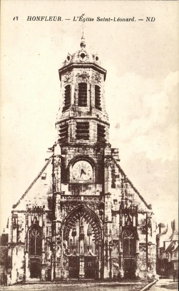 Honfleur — A Igreja de São Leão — ND - Frente
