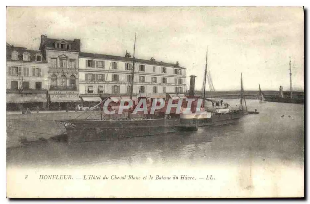 Honfleur — Das Hotel du Cheval Blanc und das Havre-Schiff — LL. - Vorderseite