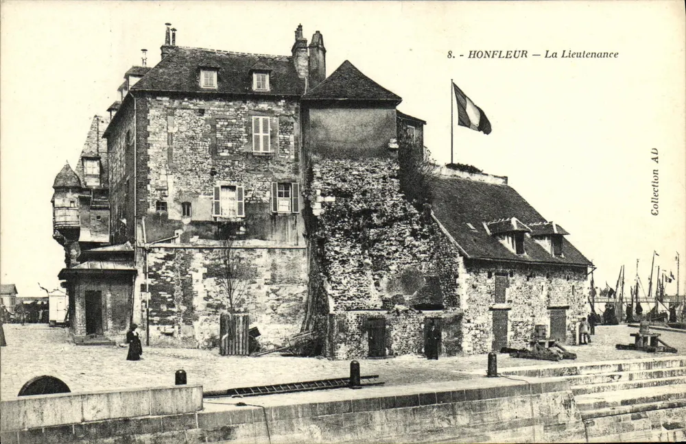 Honfleur — A Lieutenante — Coleção AD - Frente