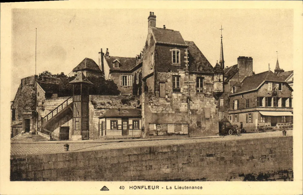 Honfleur - A Lieutenantance — editor AHB, n° 40 - Frente