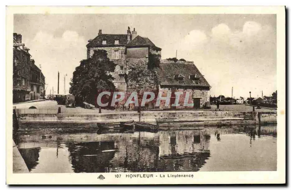 Honfleur - A Lieutenancé — editor Alsaecterie des Arts Photographiques, n° 107 - Frente