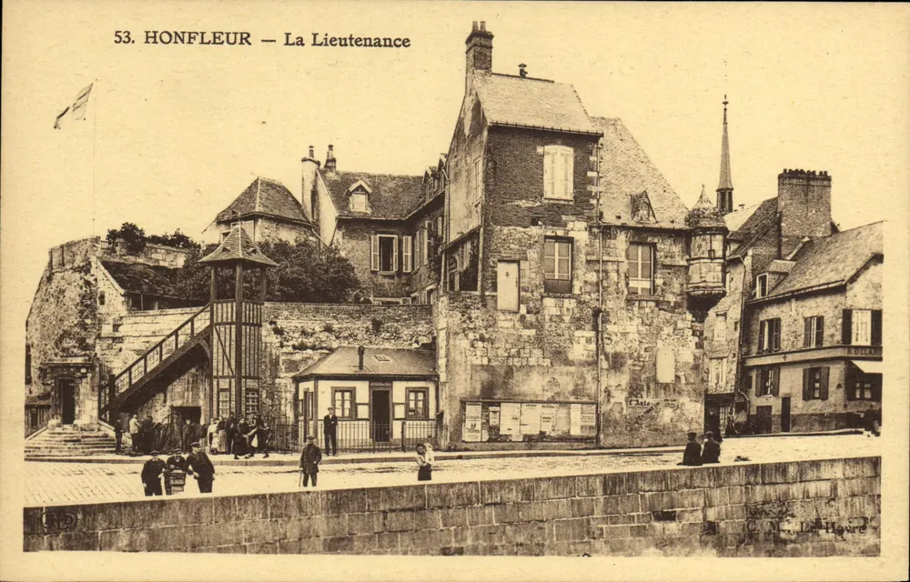 Honfleur — A Lieutenante — C. M. Le Houré, n°53 - Frente