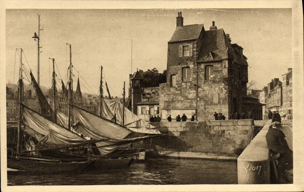 Honfleur — La Lieutenancée (16e eeuw) — La Douce France - Voorkant