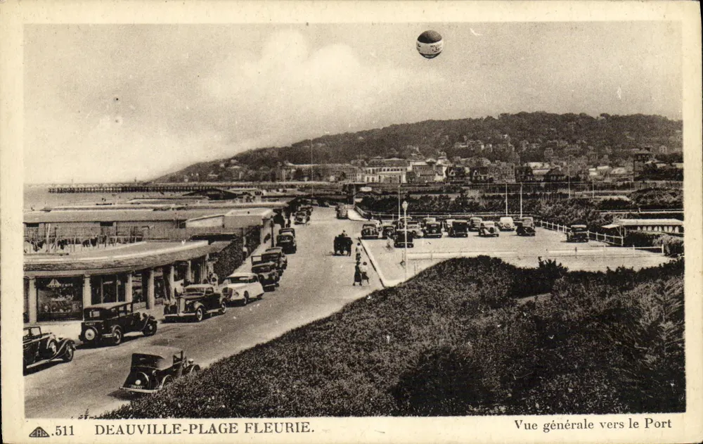 Deauville-Plage Fleurie — Allgemeiner Blick Richtung Hafen — Cie des Arts Photomécaniques, Strasbourg-Schiltigheim, Nr. 511 - Vorderseite
