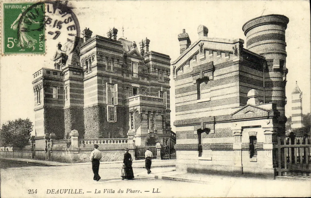 Deauville — La Villa du Phare — LL. n° 254 - Frente