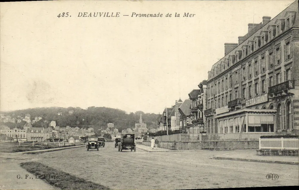 Deauville — Promenade de la Mer — G.F., Le Havre, n°485 - Frente