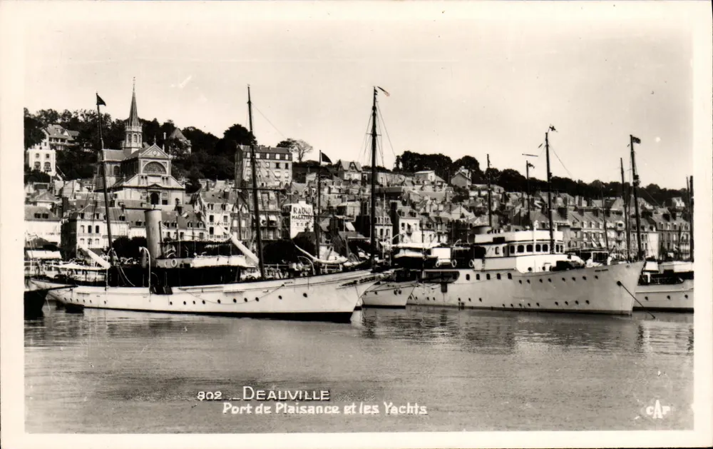 Deauville — Hafen der Freizeit und Yachten — C.A.P. 802 - Vorderseite