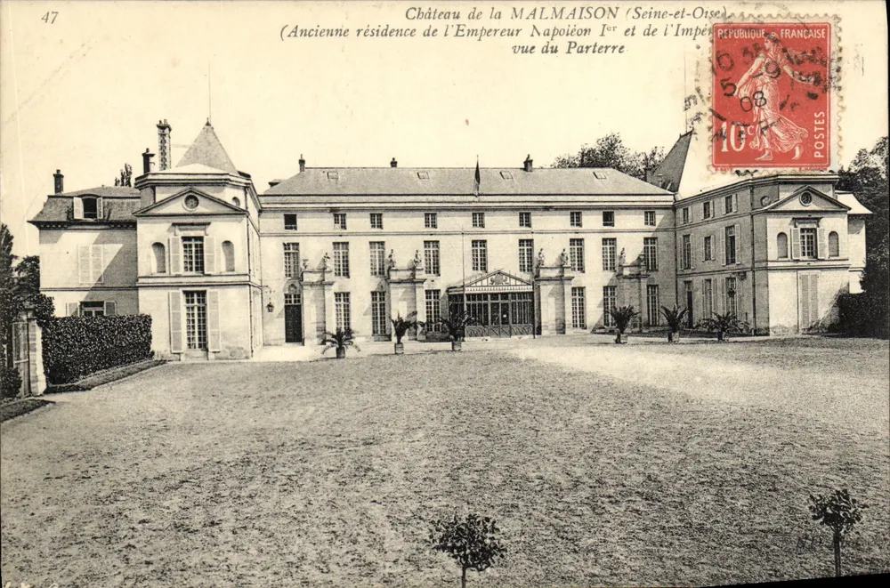 Castelo de La Malmaison — Antiga residência do Imperador Napoleão I — vista do Parterre - Frente