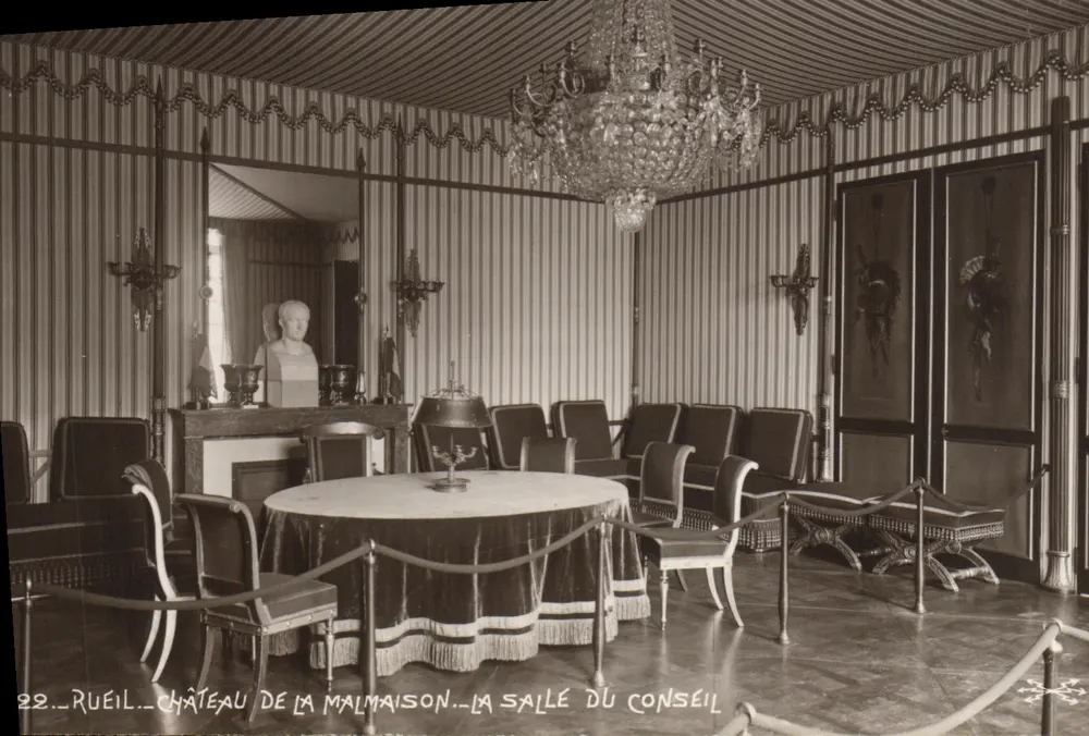 Schloss La Malmaison — Salle du Conseil - Vorderseite