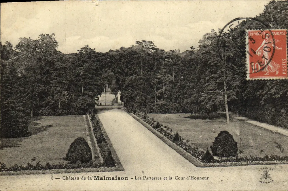 Schloss Malmaison — Die Parterres und die Cour d'Honneur — Imp. Phot. & L'Abadie, Asnières - Vorderseite