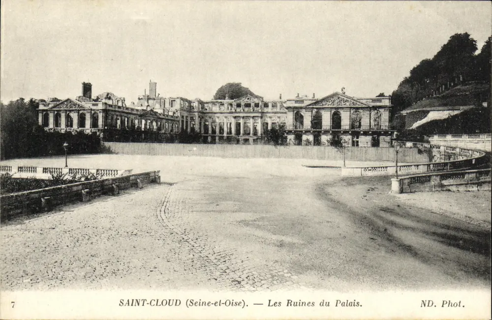 Saint-Cloud (Seine-et-Oise) — Ruínas do Palácio — ND. Fot. - Frente