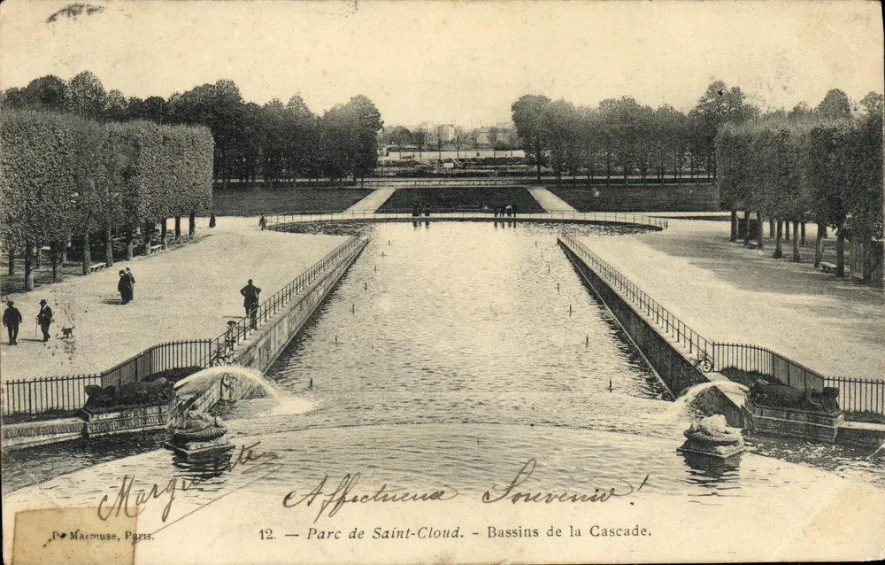 Parc de Saint-Cloud — Bassins de la Cascade — Marguette, Paris. - Frente