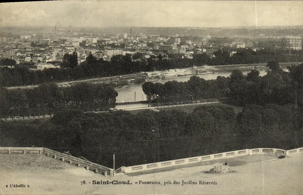 Saint-Cloud — Panorama tirado dos Jardins Reservados — L'Abeille, n°78 - Frente