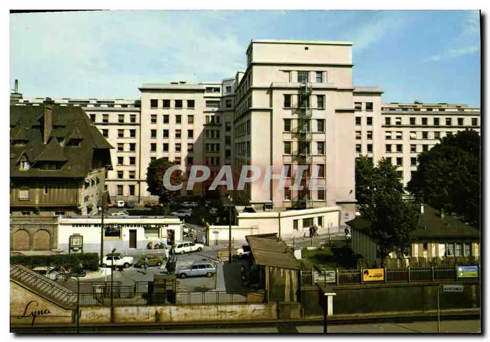 L'Hôpital Foch — Suresnes — Éditions LYNACOLOR - Recto