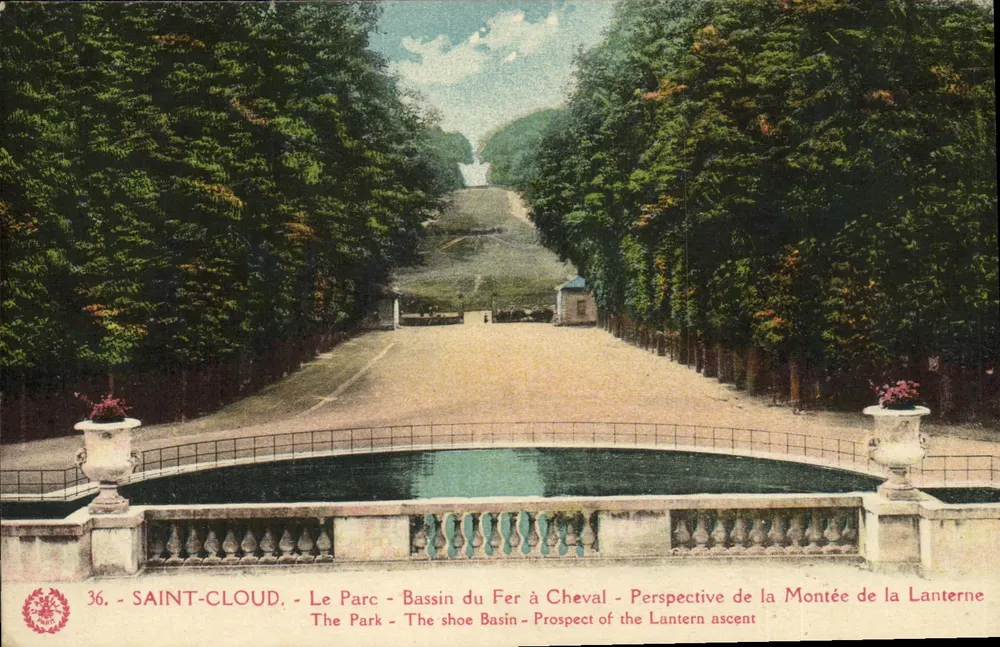 SAINT-LOUD - Der Park - Bassin des Pferdefernrohrs - Perspektive der Lanterne-Höhen - Vorderseite