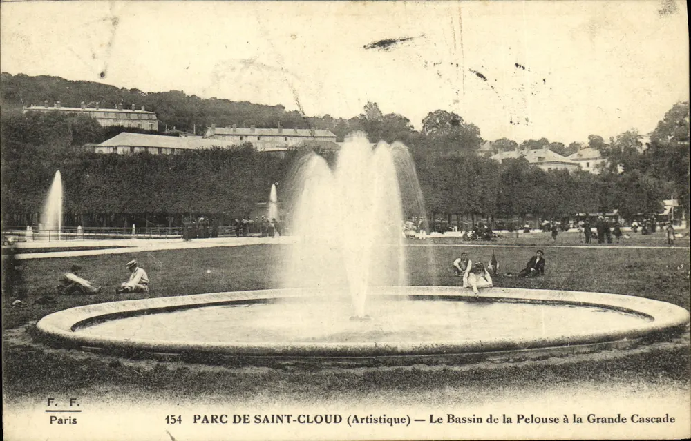 PARC DE SAINT-LOUD (Künstlerisch) — Der Rasen-See bei der großen Wasserfall — F. F. Paris, n° 154 - Vorderseite