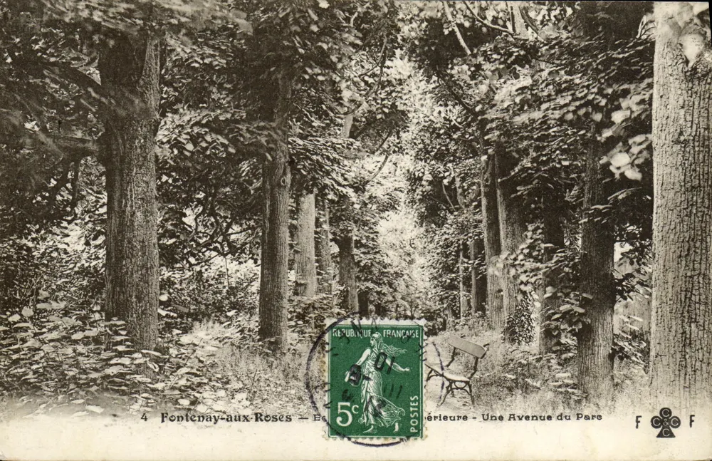 Fontenay-aux-Roses — Ein Weg im Park — Verlag F. Fleury, Nr. 4 - Vorderseite