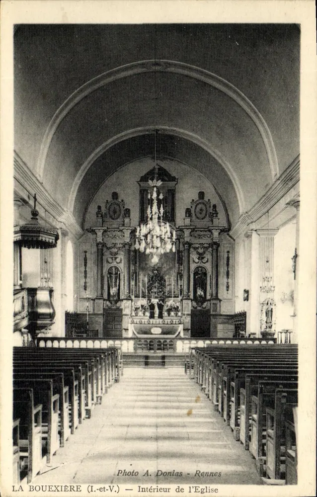 La Bouexière (Ille-et-Vilaine) — Interior da Igreja — Foto A. Donias - Rennes - Frente