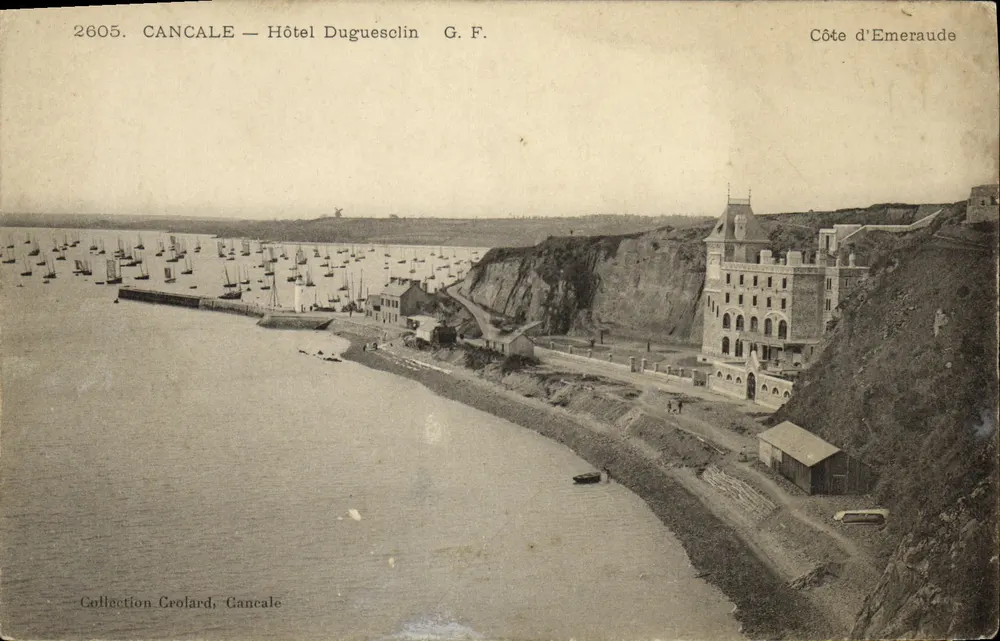 Cancale — Hotel Duguesclin — Costa da Esmeralda, G.F. n°2605 - Frente