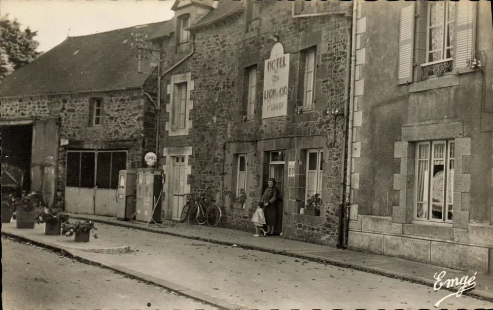 Hôtel du Lion d'Or — Châteauneuf-d'Ille-&-Vilaine — Verlag Emgé - Vorderseite