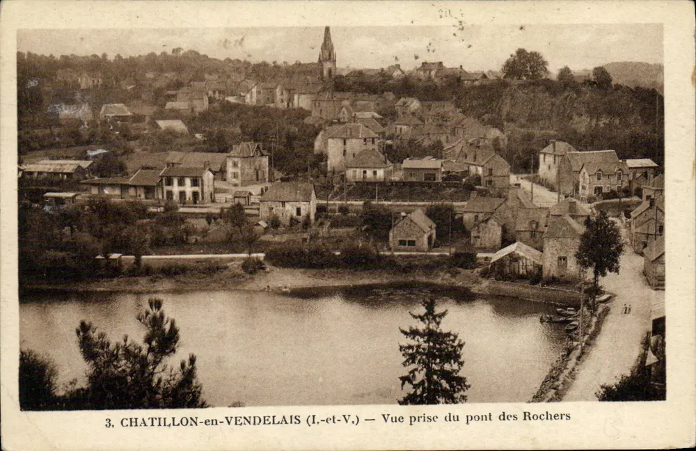 Chatillon-en-Vendélaïs (I.-et-V.) — Ansicht vom Pont des Rochers - Vorderseite