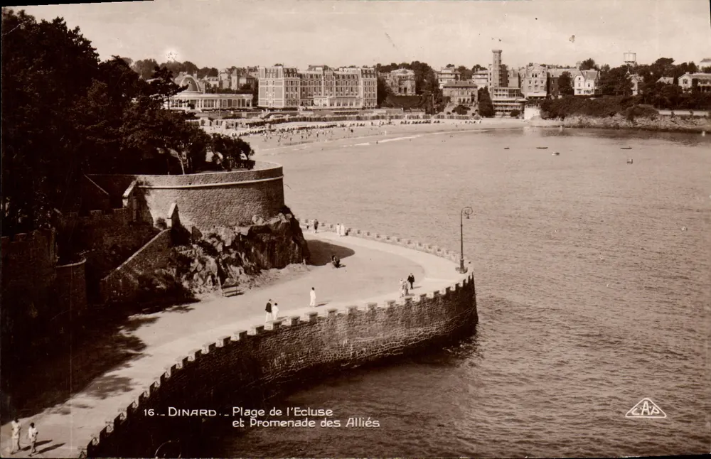 Dinard — Praia da Eclusa e Promenade dos Aliados — editor A.A.S. - Frente