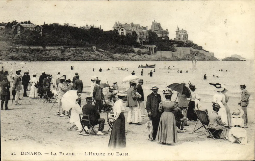 Dinard — A Praia — A Hora do Banho — Editor não identificado, n° 21 - Frente
