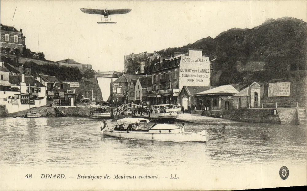 Dinard — Brindejonc des Moulinais in Bewegung — LL. - Vorderseite