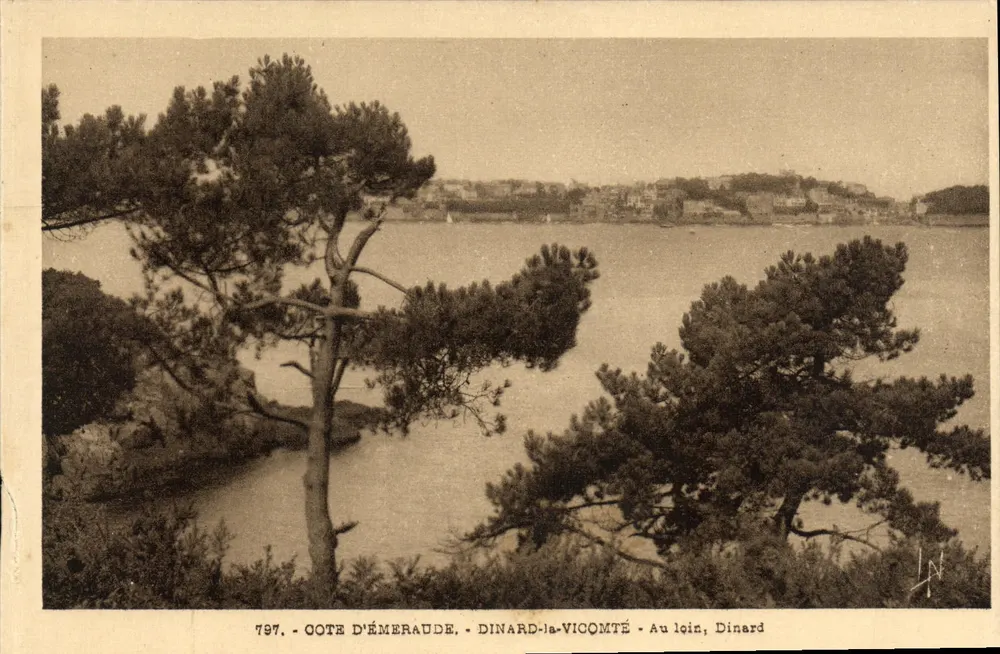Côte d'Émeraude, Dinard-la-Vicomté — In der Ferne, Dinard — Laurent-Nol, Rennes - Vorderseite