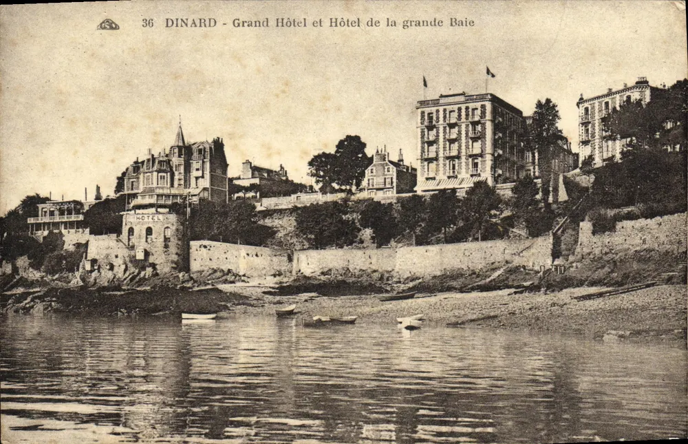 Dinard - Grand Hotel und Hotel de la Grande Baie — n°36 - Vorderseite