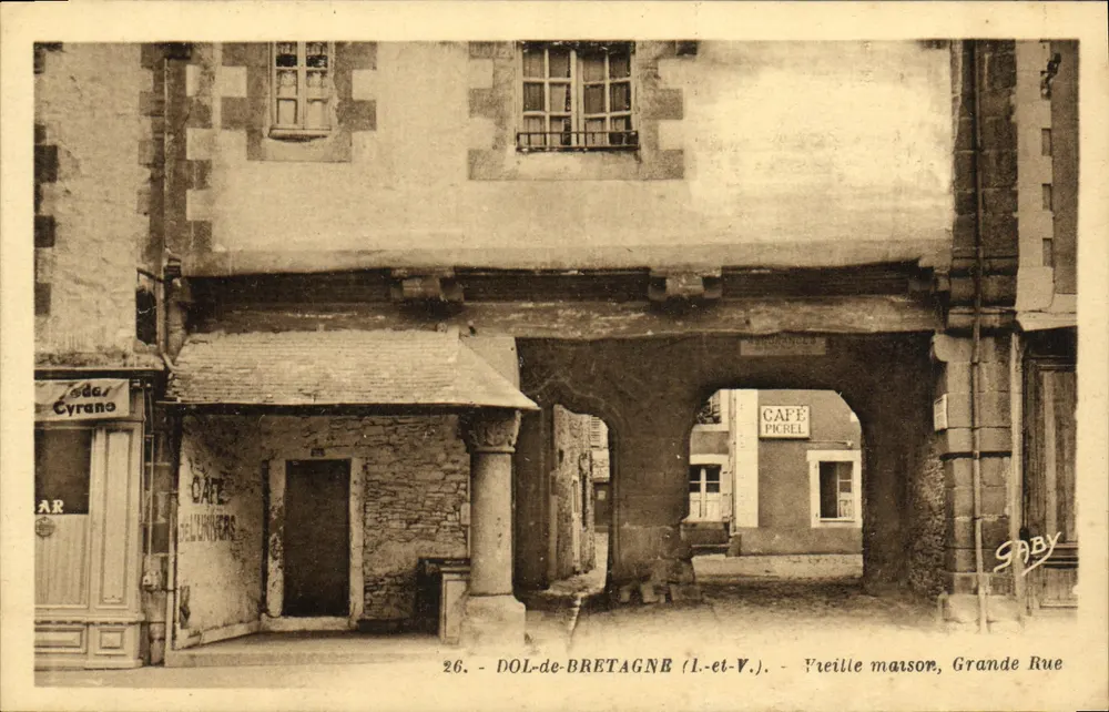 DOL-de-BRETAGNE (Il-et-V.) — Altes Haus, Grande Rue — Gaby - Vorderseite