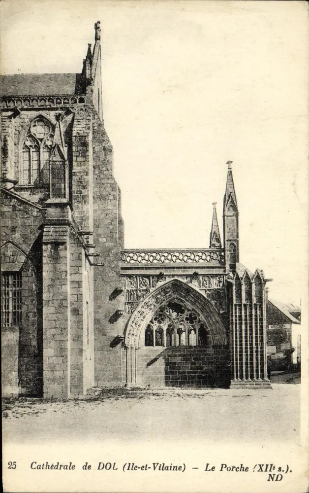 Kathedraal van DOL (Ille-et-Vilaine) — De Poort (12e eeuw) — ND - Voorkant