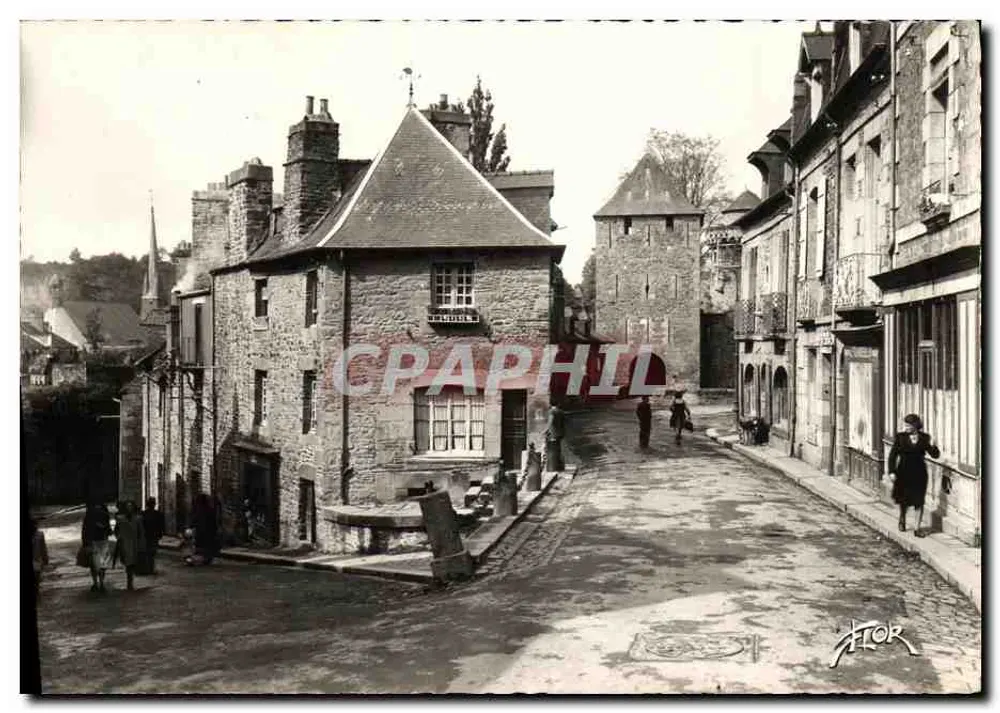 Fougères (Ille-et-Vilaine) — Kreuzung der Rue de la Fourchette und Rue de la Pinterie vor dem Eingang des Schlosses — Éditions Artiques Flor - Vorderseite