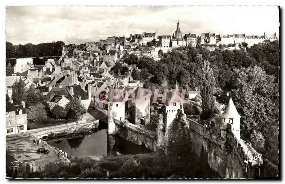 Fougeres (Ille-et-Vilaine) — Das Schloss (12. und 15. Jahrhundert) — Éditions d'Art GraphiL - Vorderseite