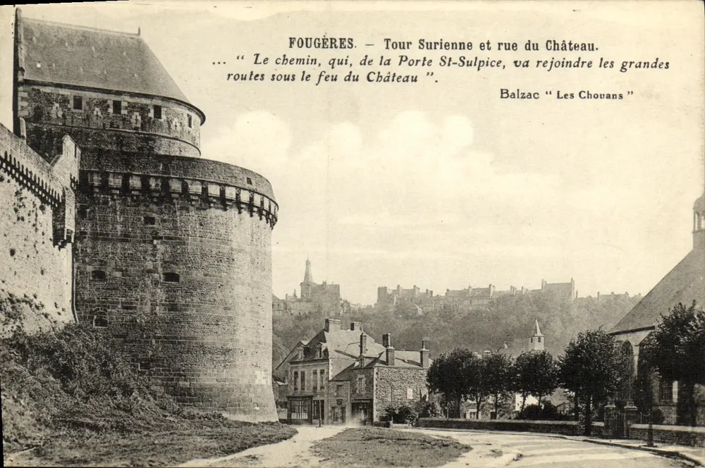 Fougères — Tour Surienne und Rue du Château — Balzac « Les Chouvans » - Vorderseite