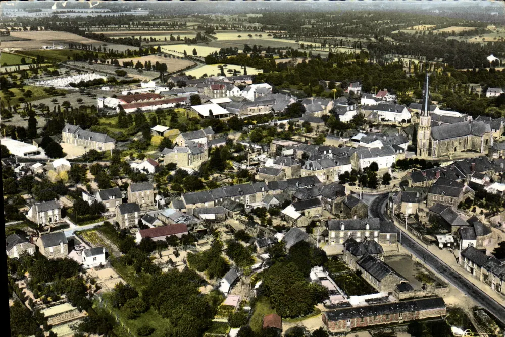 Gaël (35) — Vista geral aérea — Combier Imp. (2. S.-et-L.) - Frente