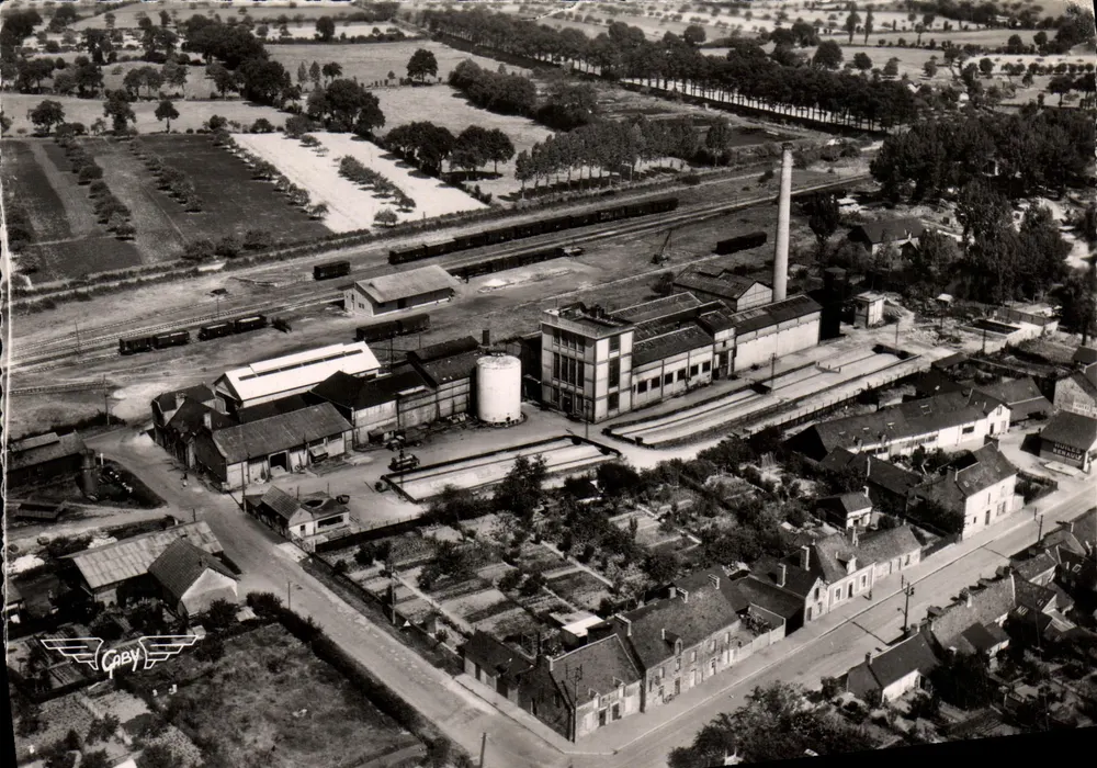 La Guerche-de-Bretagne — Faubourg de Vitré und Destillerie — Verlag Gaby - Vorderseite