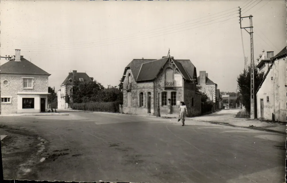 La Guerche-de-Bretagne — Rue de Vitré et de Verdun — Edição D.S.R.T. Foto Tourn-Guini - Frente