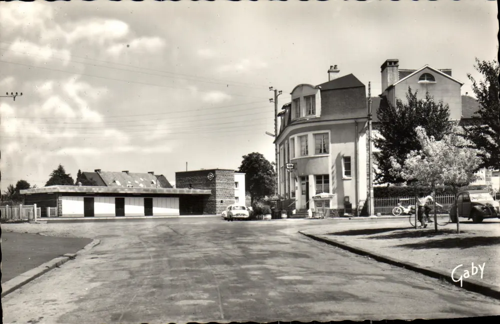 Montfort-sur-Meu — Place de la Gare — Éditions Gaby - Vorderseite