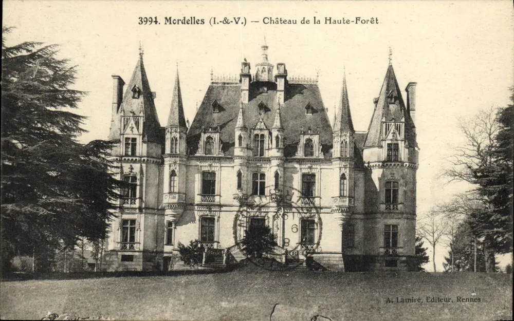 Mordelles (Ille-et-Vilaine) — Castillo de la Haute-Forêt — A. Lamiré, Editor, Rennes - Anverso