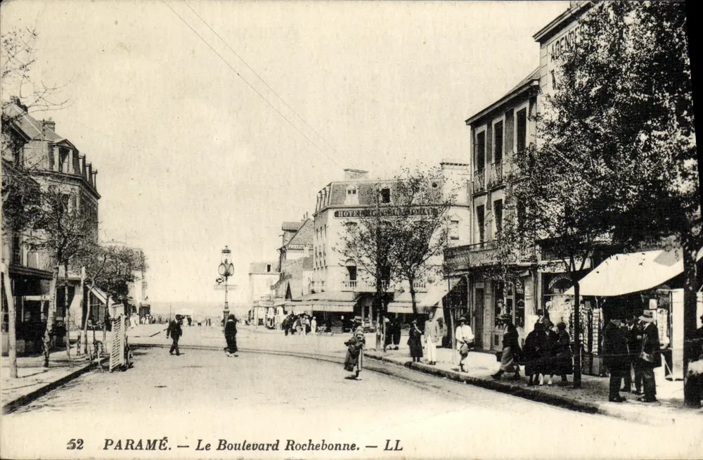 Paramé — Le Boulevard Rochebonne — LL - Frente