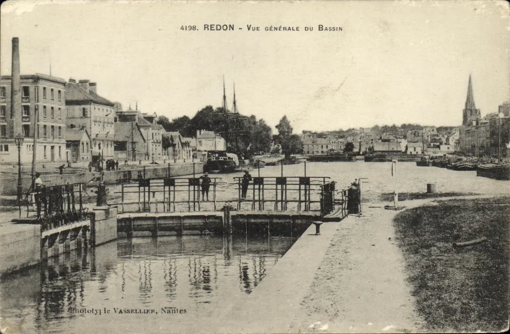 Redon — Vue générale du bassin — Phototypie Vassellier, Nantes, n° 4198 - Vorderseite