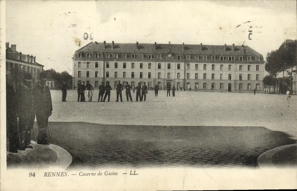 Rennes — Caserne de Guine — LL. — N°94 - Frente