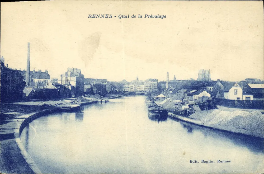 Rennes - Quai de la Prévalaye — vista do canal com edifícios e caminho de tração — Edit. Baglin, Rennes - Frente