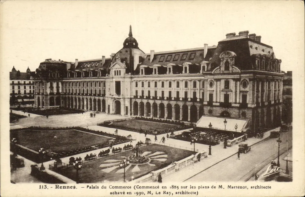 Rennes - Palácio do Comércio — Iniciado em 1885, concluído em 1930, M. Le Ray, arquiteto - Frente