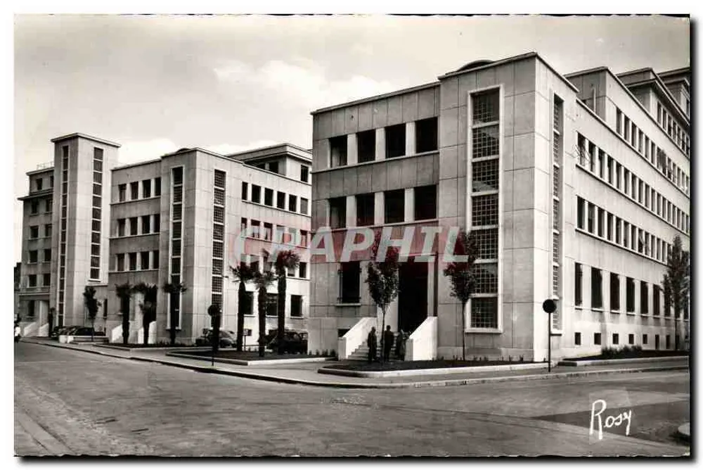 Rennes — A Cidade Administrativa — Arquiteto: M. Bruneau — Editor: S.P.A.D.E.M. Paris - Frente