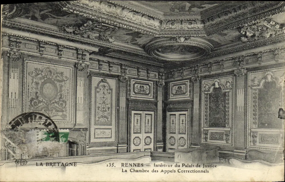 Rennes — Innenansicht des Palais de Justice — Die Kammer der Korrekturappelle — La Bretagne, n°135 - Vorderseite