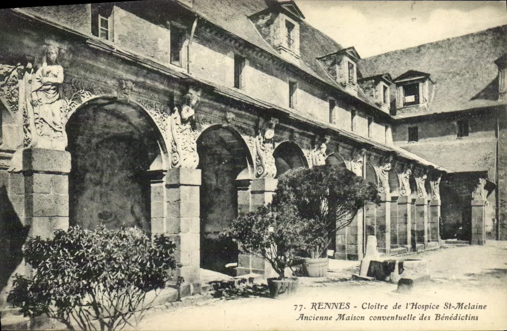 Rennes - Klostergarten des Hospizes St-Melaine - Ehemaliges Benediktinerkloster - Vorderseite